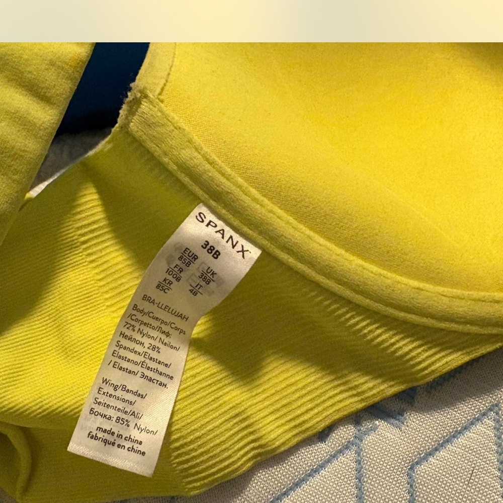 SPANX Sunny Yellow T-Shirt Bra with Molded Cups bra-llelujah Rare color - Picture 2 of 4